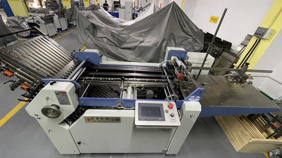 हाई स्पीड फीडर हेड के साथ 8 बकल प्लेट ए 3 फोल्डिंग मशीन 4800 मिमी चौड़ाई